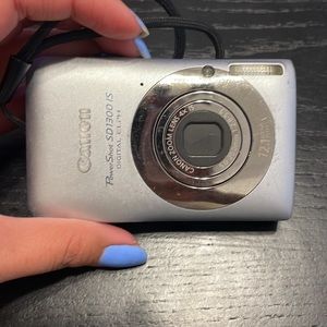 Canon Camera, has a few scratches but works great